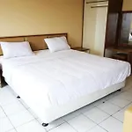 Nusantara Rooms Mutiara By Reccoma